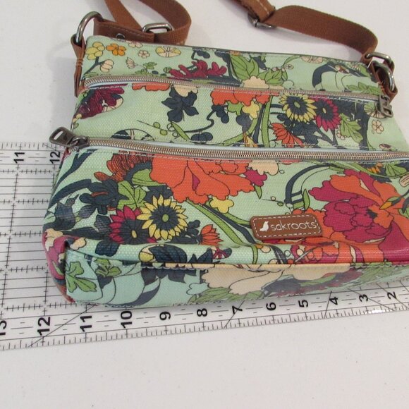 Sakroots Artist's Circle Seafoam Flower Power Crossbody Bag - Picture 13 of 16